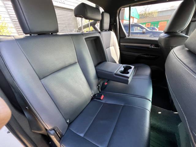 2021 Toyota Hilux MA-SV Black Edition Invincible X D/Cab Pick Up 2.8 D-4D Auto