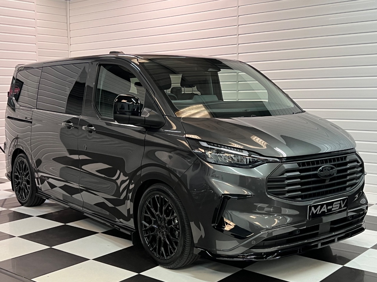 2024 Ford Transit Custom